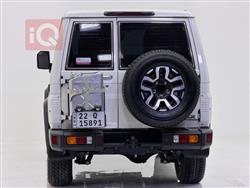 Toyota Land Cruiser 76